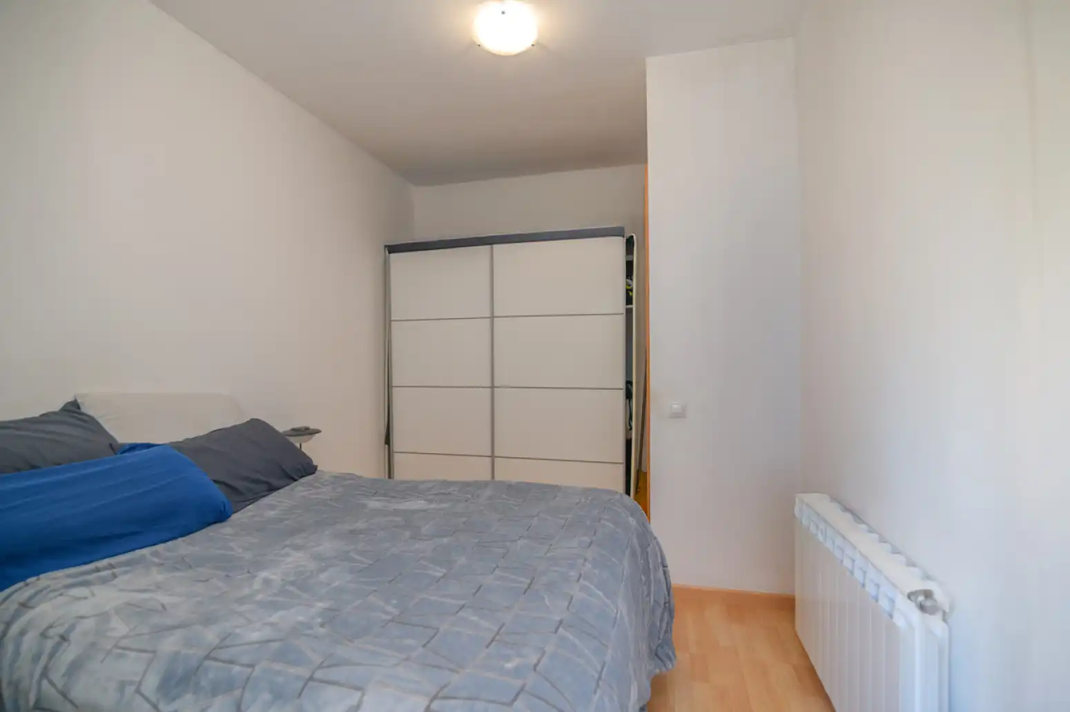 Bedroom of Flat for sale in Sant Boi de Llobregat  with Parquet flooring and Terrace