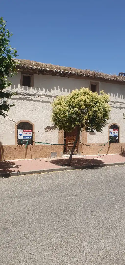 Vista exterior de Casa o xalet en venda en El Casar de Escalona amb Calefacció i Jardí privat