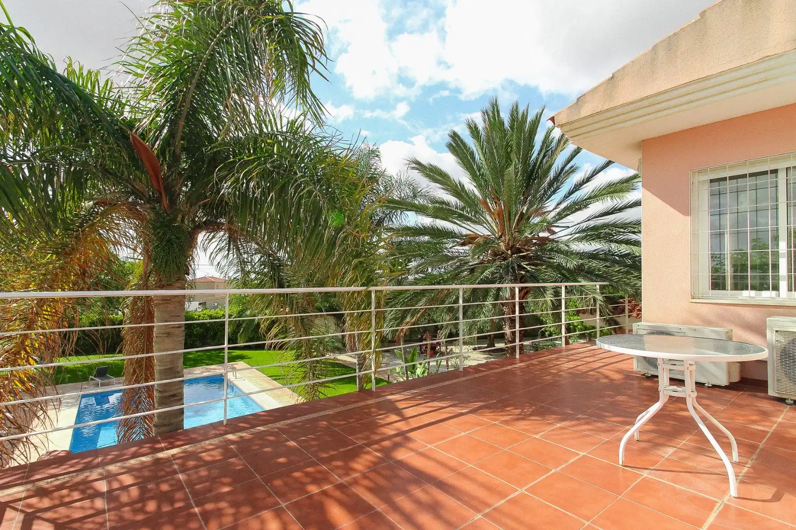 Terrassa de Casa o xalet en venda en Alicante / Alacant