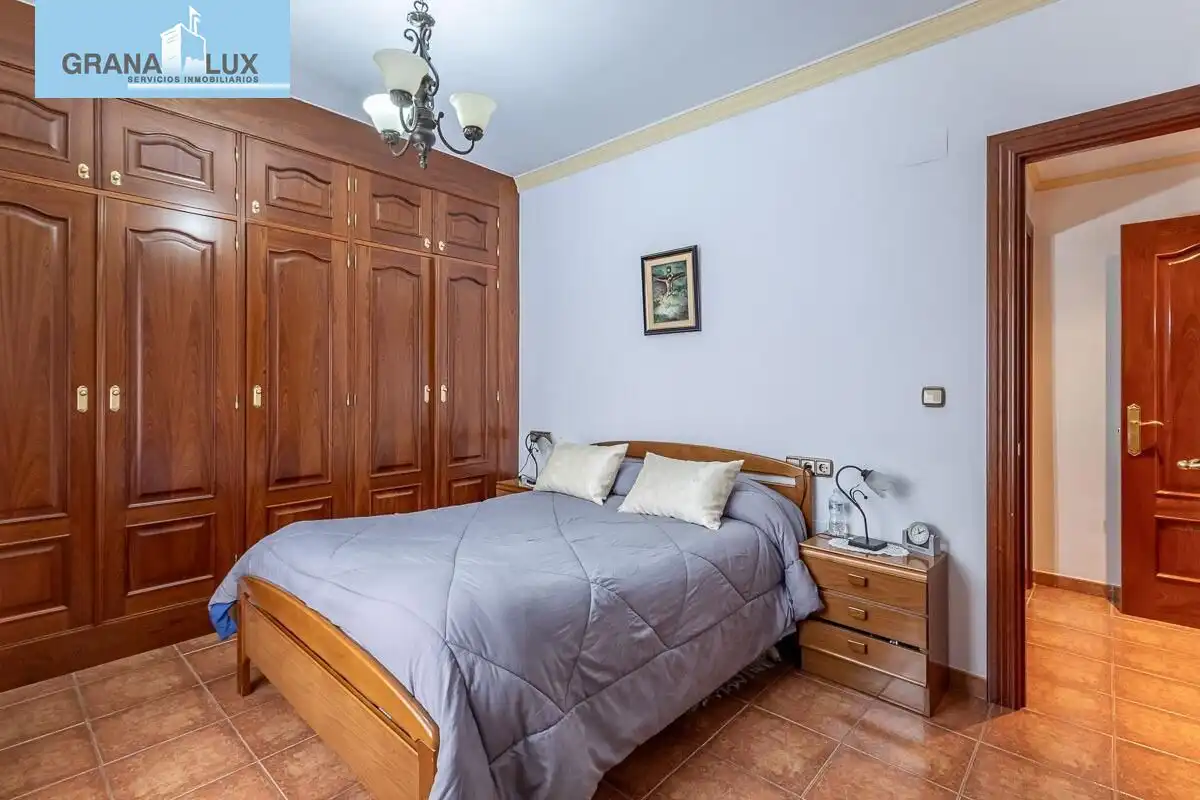 Chalet en venta en Calle de la Virgen del Rocío, imagen 11