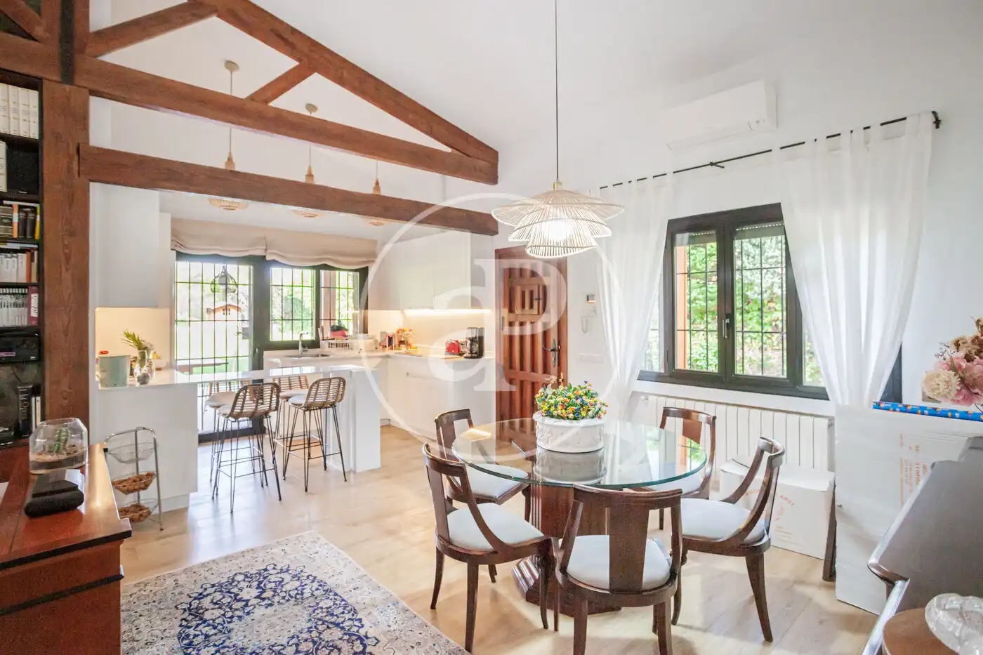 Comedor de Casa o chalet en venta en Pozuelo de Alarcón con Aire acondicionado, Calefacción y Jardín privado
