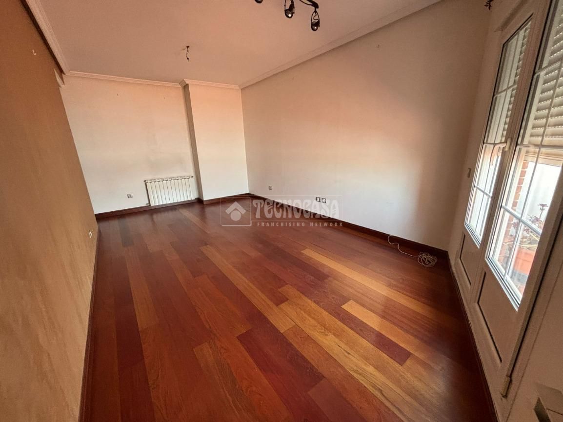 Bedroom of Flat for sale in Getafe  with Air Conditioner, Heating and Terrace