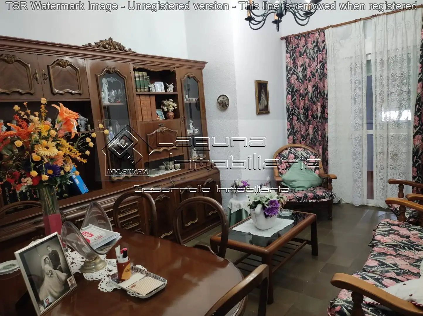 Sala d'estar de Pis en venda en Cádiz amb Terrassa i Moblat