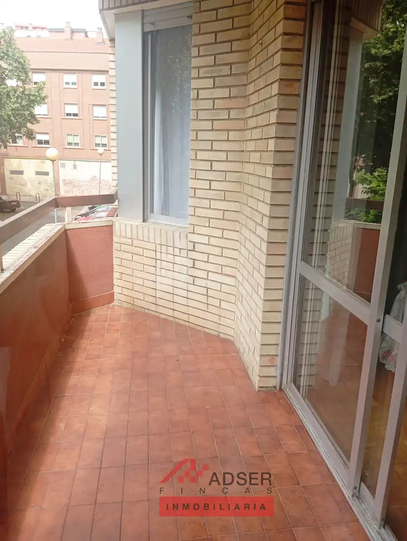 Terraza de Piso en venta en  Logroño con Calefacción, Parquet y Terraza
