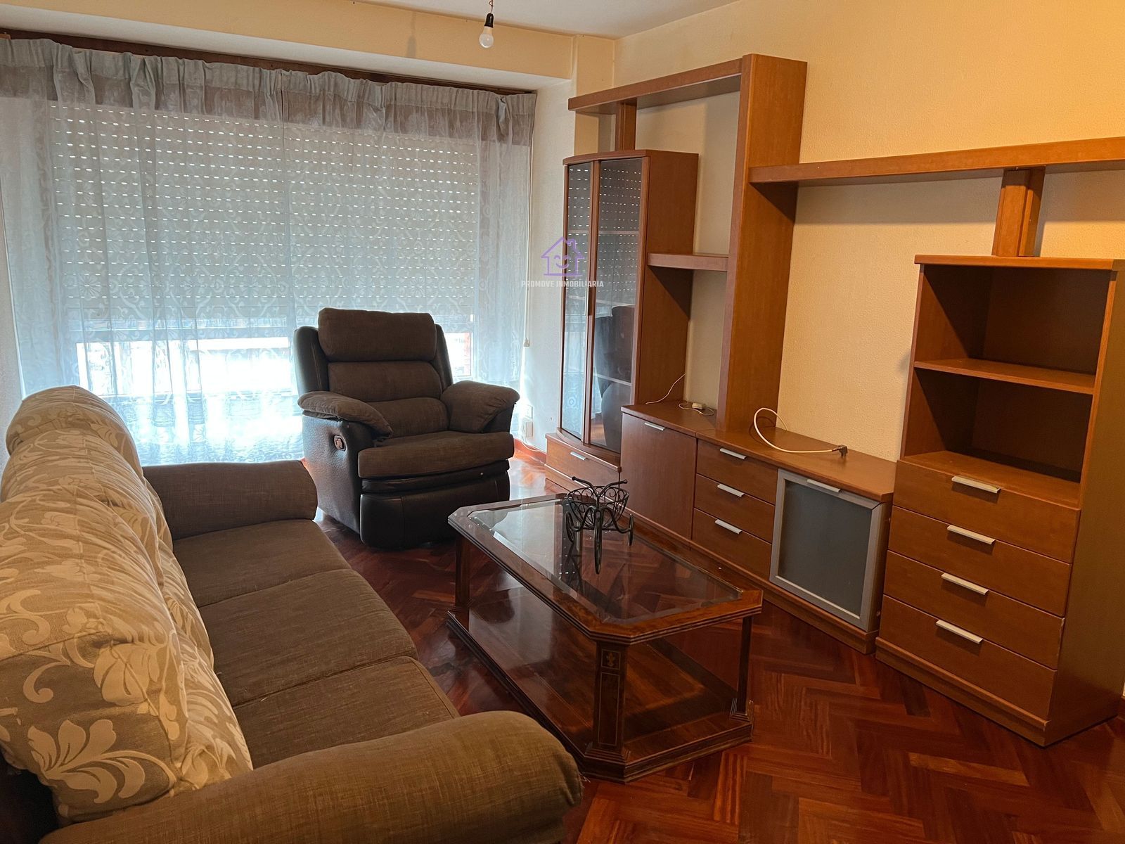 Sala d'estar de Pis de lloguer en Arteixo amb Moblat