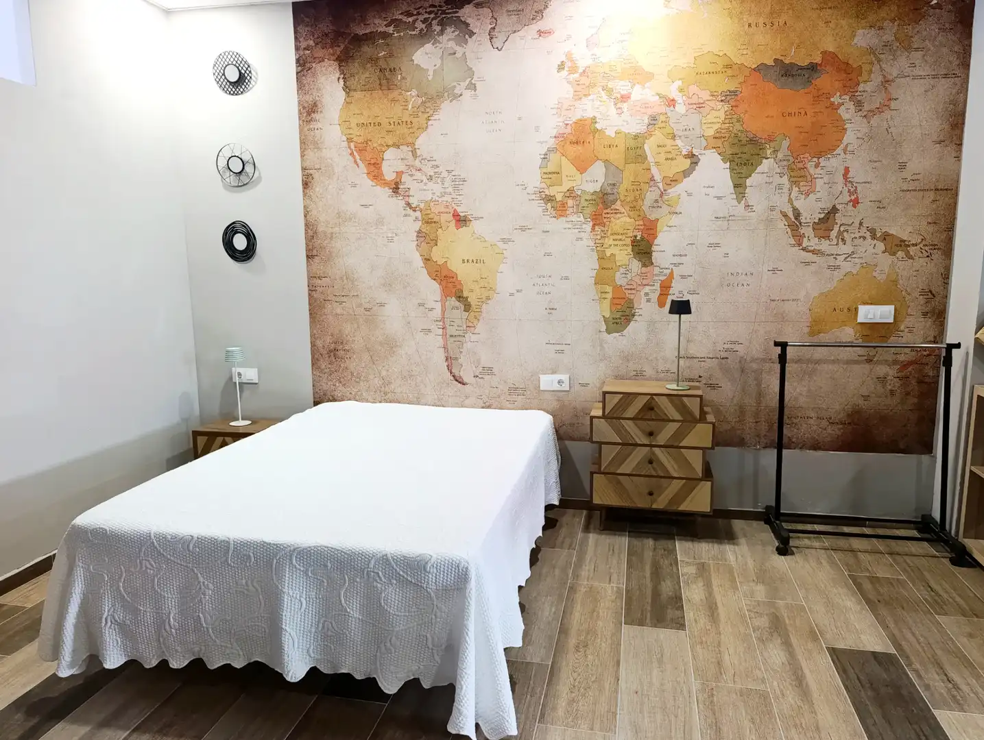 Schlafzimmer von Erdgeschoss zum Verkauf in Pineda de Mar mit Terrasse, Möbliert und Alarm