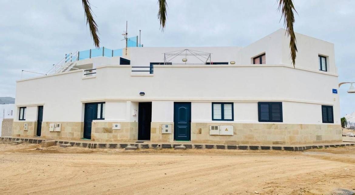 Vista exterior de Casa o xalet en venda en Teguise amb Terrassa i Balcó