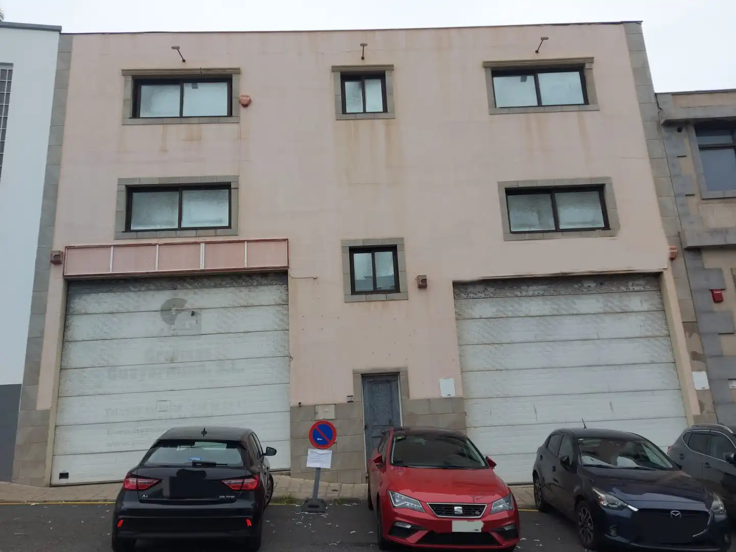 Exterior view of Industrial buildings for sale in Las Palmas de Gran Canaria