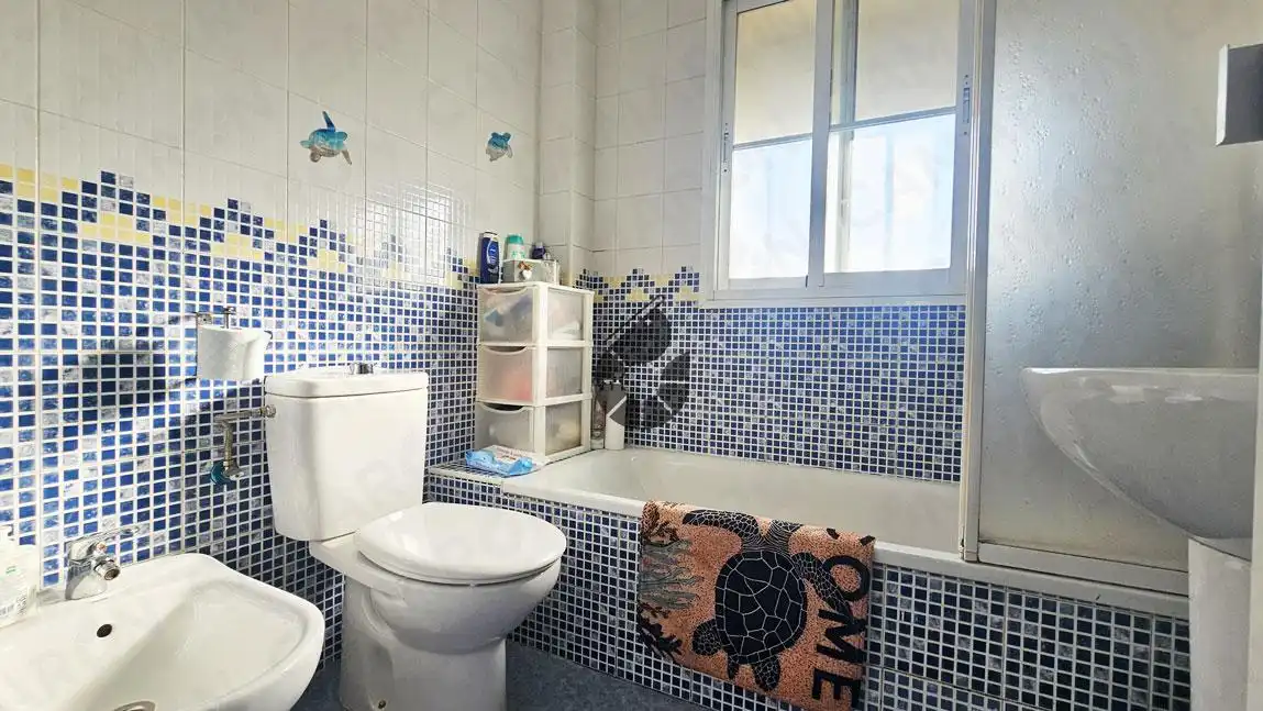 Bathroom of Houses for sale in Coria del Río