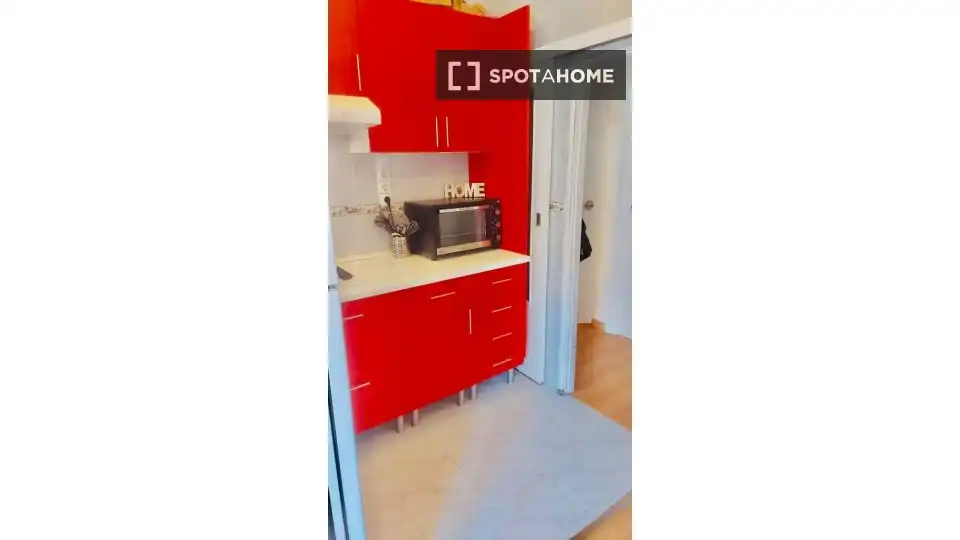 Kitchen of Flat for share in Madrid  with Air Conditioner, Heating and Internet