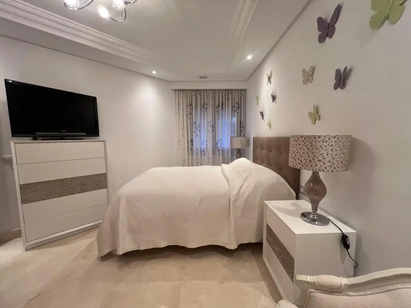 Bedroom of Flat for sale in Estepona  with Air Conditioner, Private garden and Terrace
