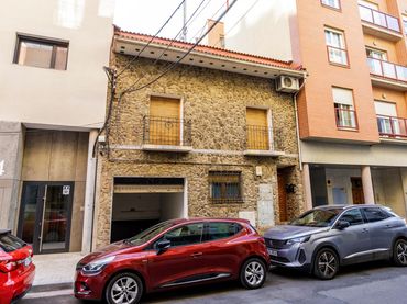 Casa con balcón en venta en Universidad