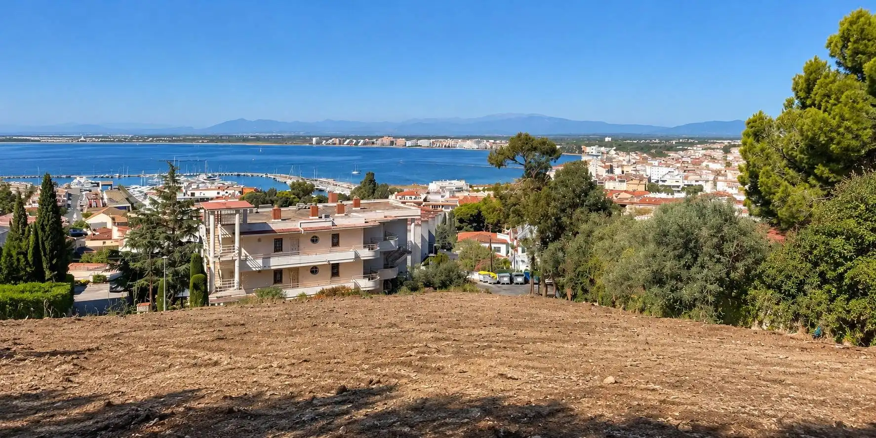 Terreny residencial en venda a Calle DE LA PUJADA DEL PUIG ROM