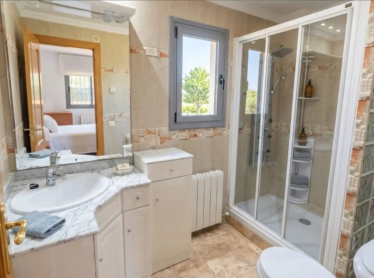 Baño de Piso en venta en Calafell con Aire acondicionado, Terraza y Trastero