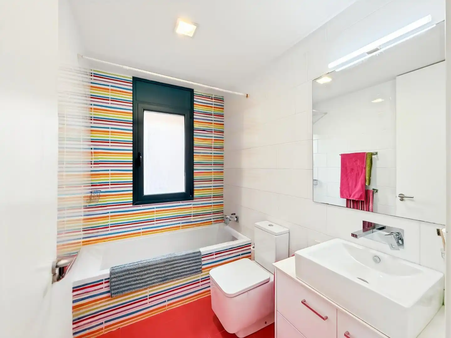 Bathroom of Houses for sale in Piera  with Air Conditioner, Heating and Terrace