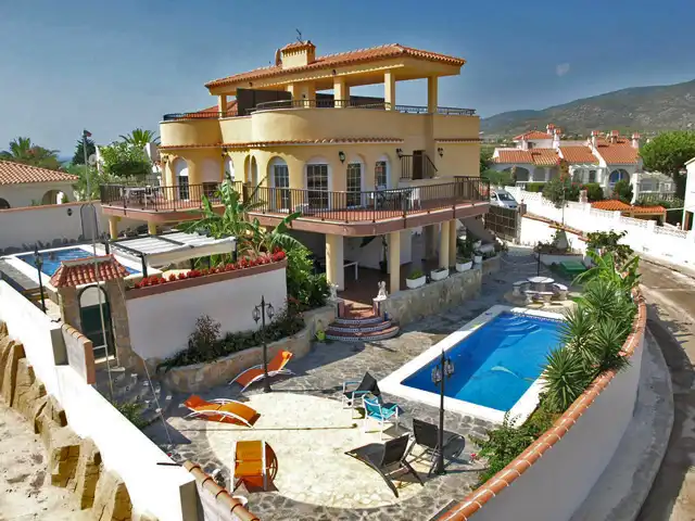 Vista exterior de Casa o chalet de alquiler en Peñíscola / Peníscola con Aire acondicionado, Calefacción y Jardín privado