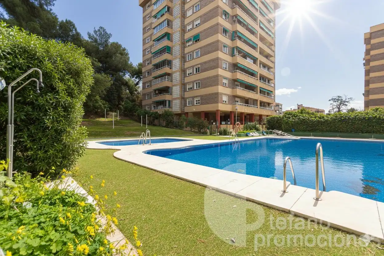 Swimming pool of Flat for sale in Málaga  with Parquet flooring, Terrace and Storage room