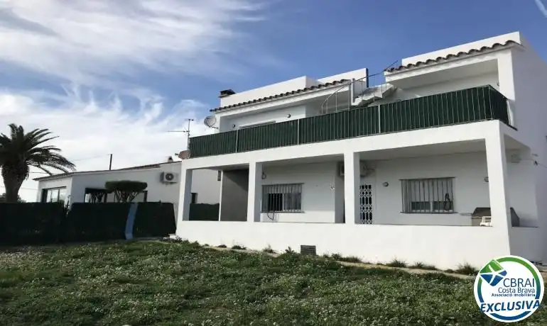Haus mit Terrasse zum Verkauf in Carrer Baix Llobregat