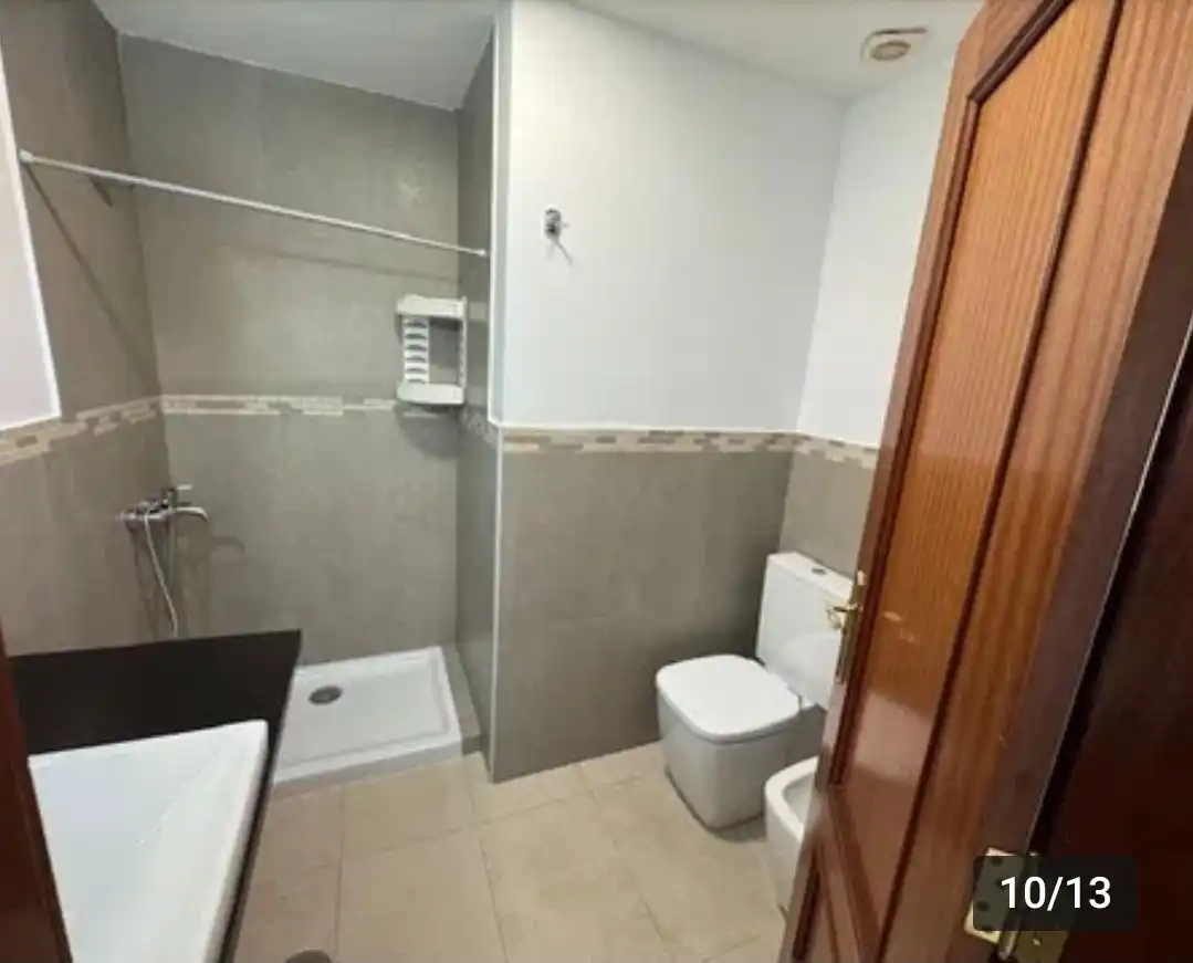 Baño de Piso de alquiler en Telde con Aire acondicionado