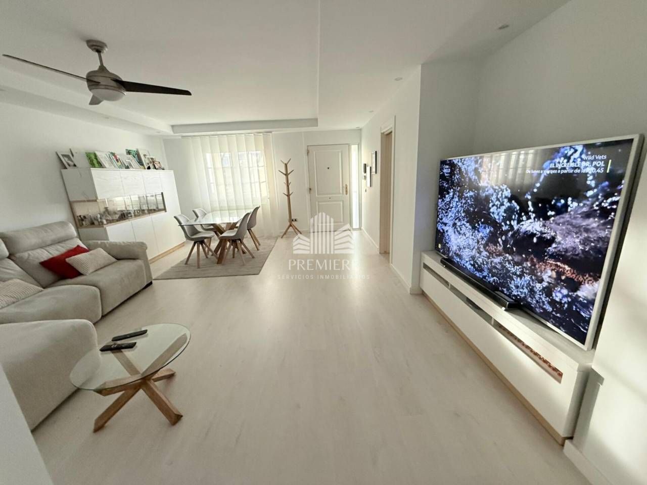 Living room of Single-family semi-detached for sale in Carbajosa de la Sagrada  with Air Conditioner, Heating and Private garden