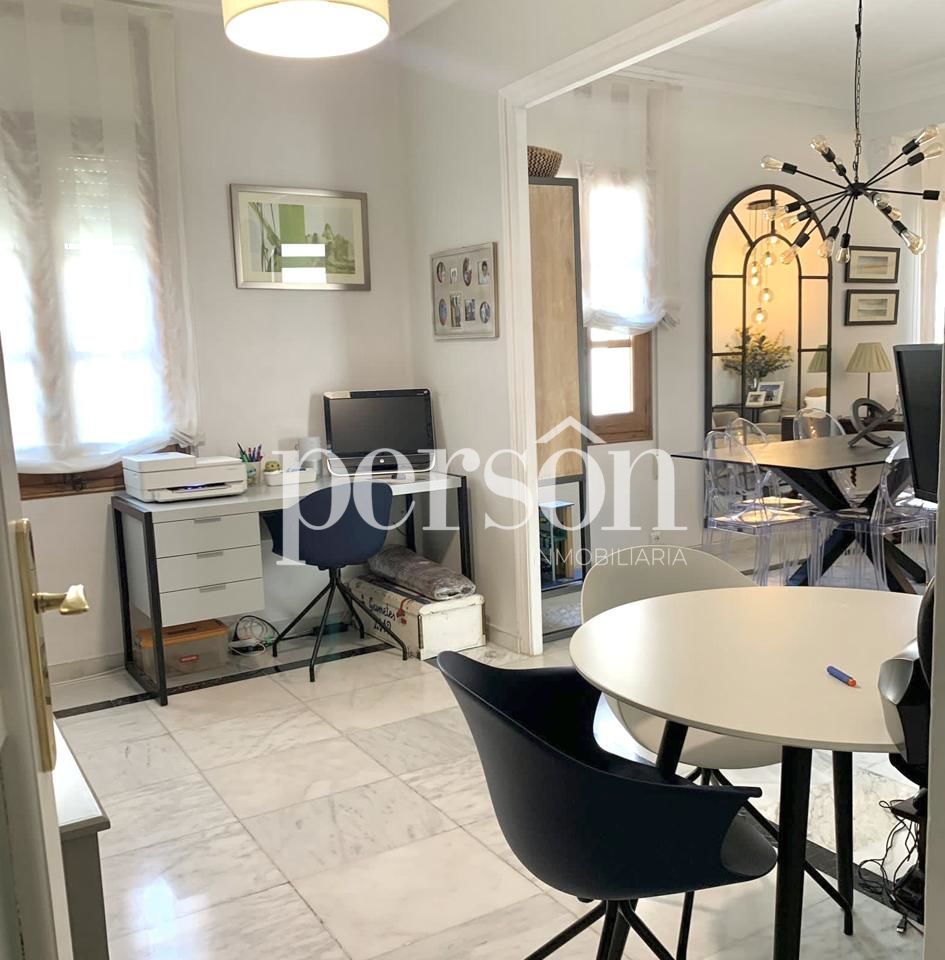 Bedroom of Flat to rent in  Valencia Capital  with Air Conditioner, Heating and Storage room