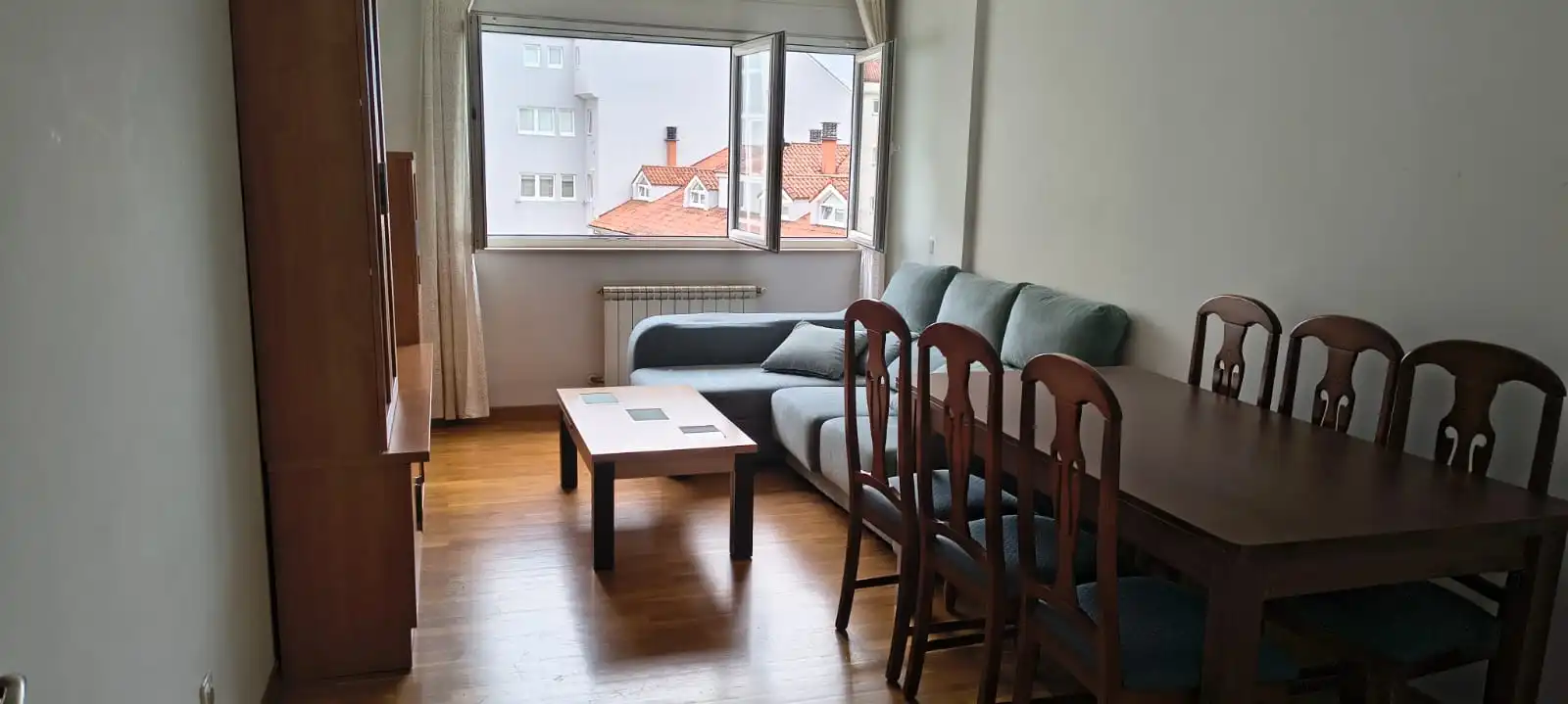 Flat with lift to rent in Rúa Xaquín Lorenzo