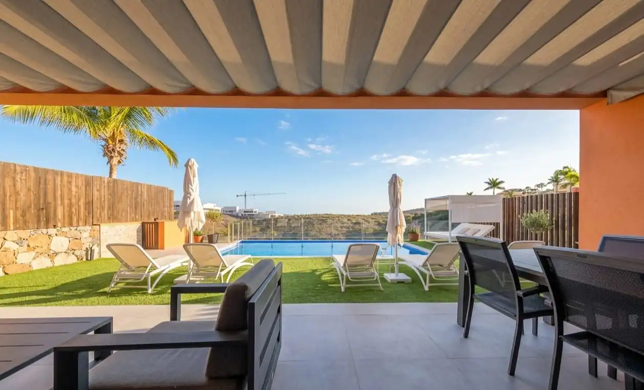 Terrassa de Casa o xalet en venda en San Bartolomé de Tirajana amb Aire condicionat, Jardí privat i Terrassa