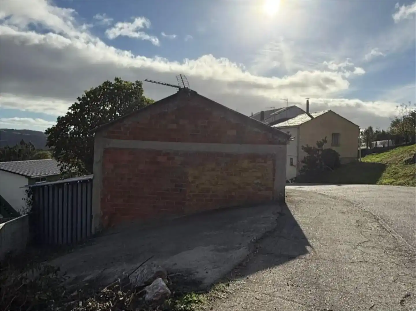 Exterior view of Houses for sale in As Pontes de García Rodríguez 