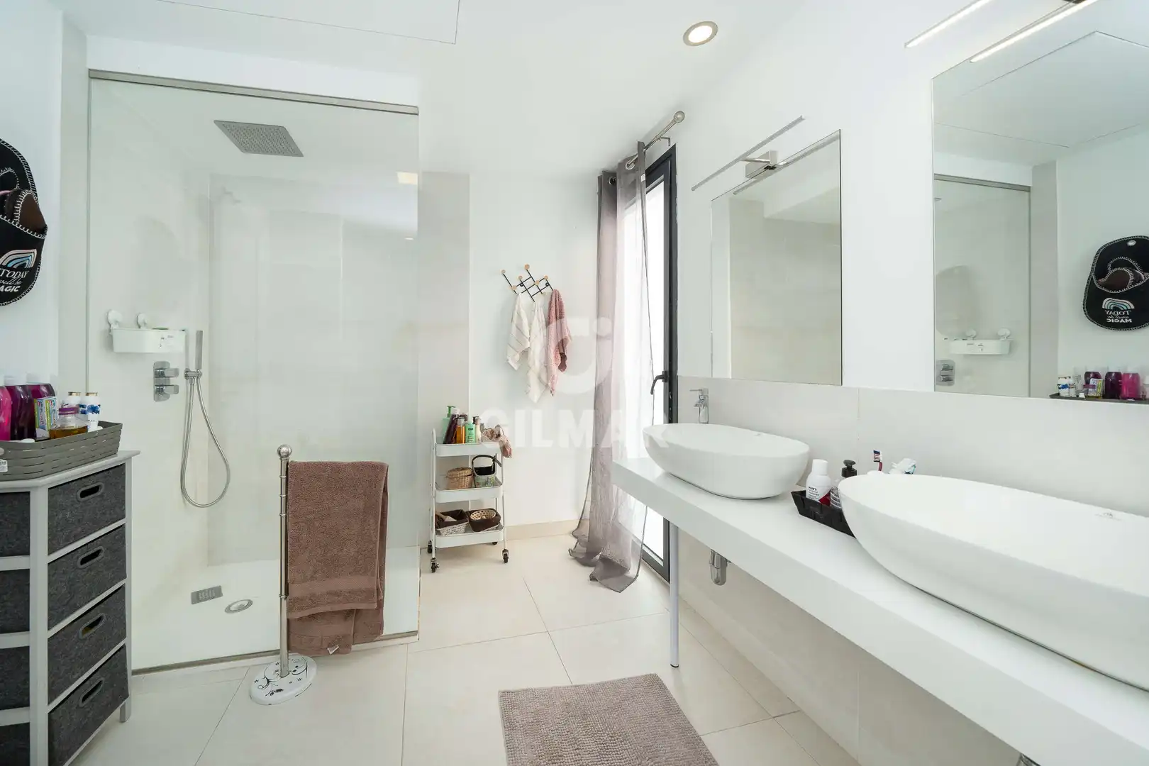 Bathroom of Flat for sale in Madrid  with Heating, Private garden and Storage room