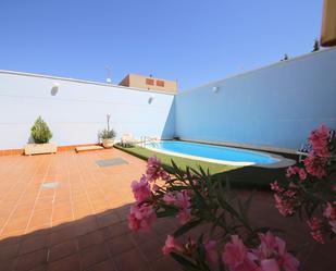Piscina de Casa o xalet en venda en Tomelloso amb Aire condicionat, Calefacció i Parquet