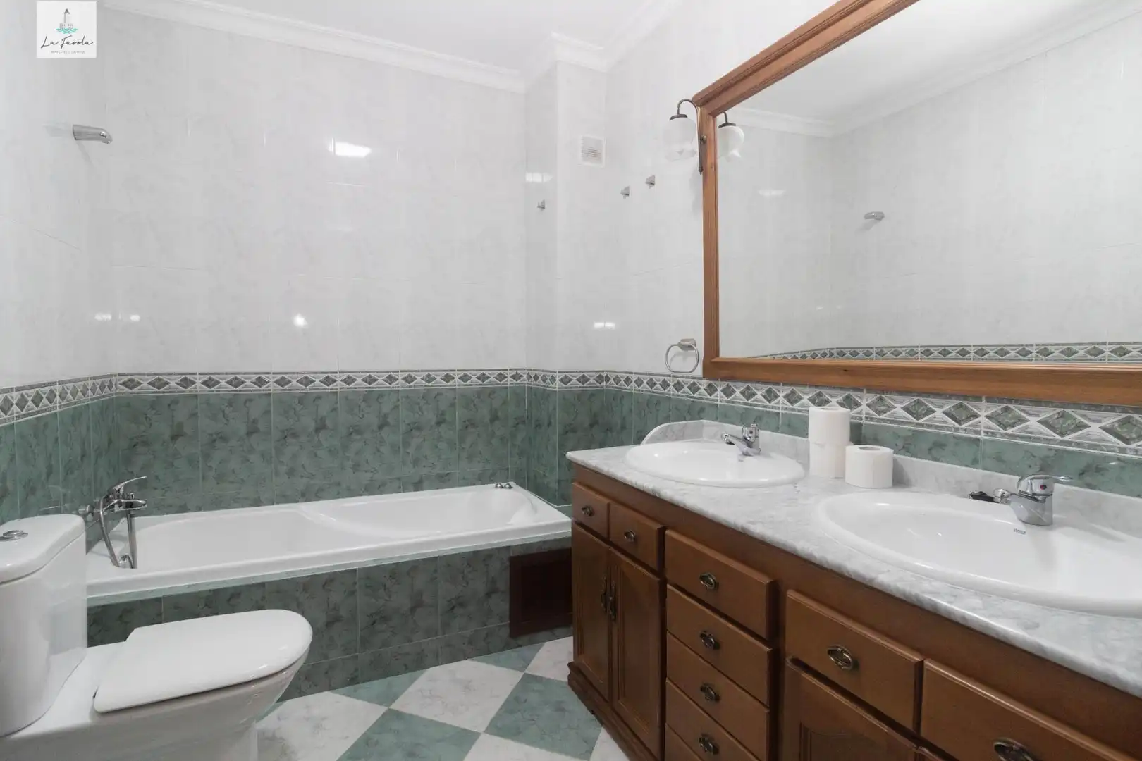 Bathroom of Flat for rent in Archidona  with Furnished and Balcony