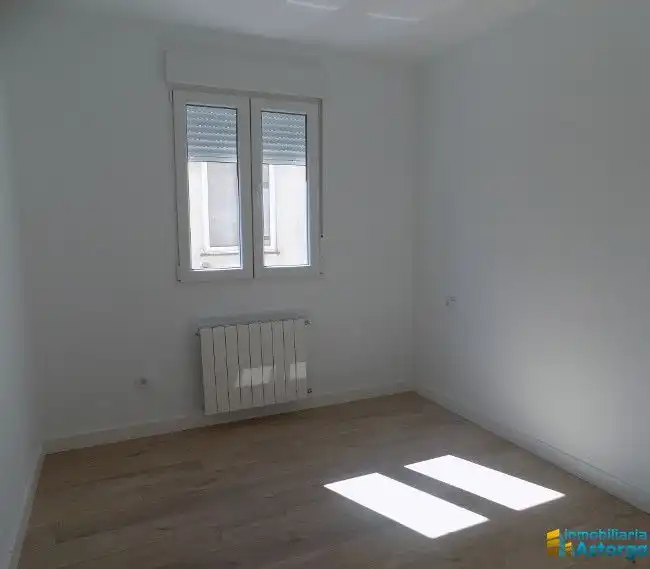 Bedroom of Flat for rent in Astorga  with Heating, Terrace and Storage room