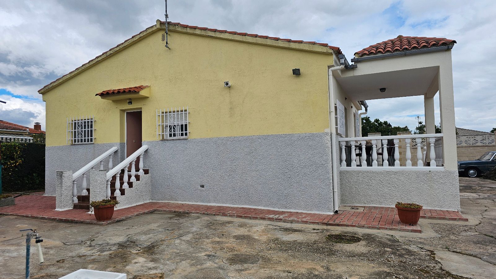 Exterior view of House or chalet for sale in Illescas  with Air Conditioner, Heating and Private garden