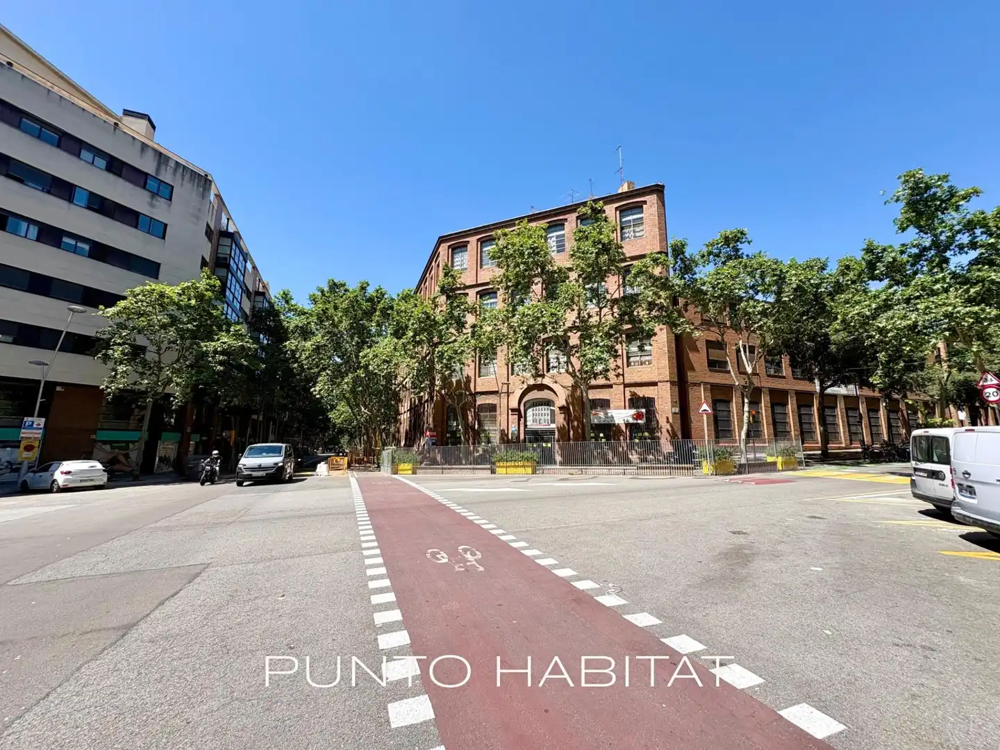 Vista exterior de Piso en venta en Barcelona con Aire acondicionado, Parquet y Trastero