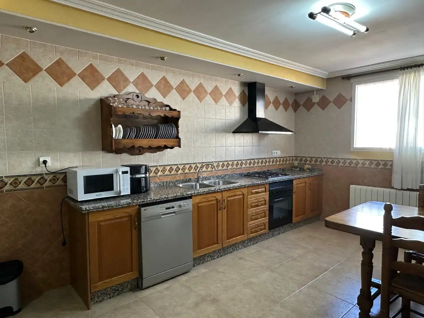 Cocina de Casa o chalet en venta en Mutxamel con Aire acondicionado, Calefacción y Jardín privado