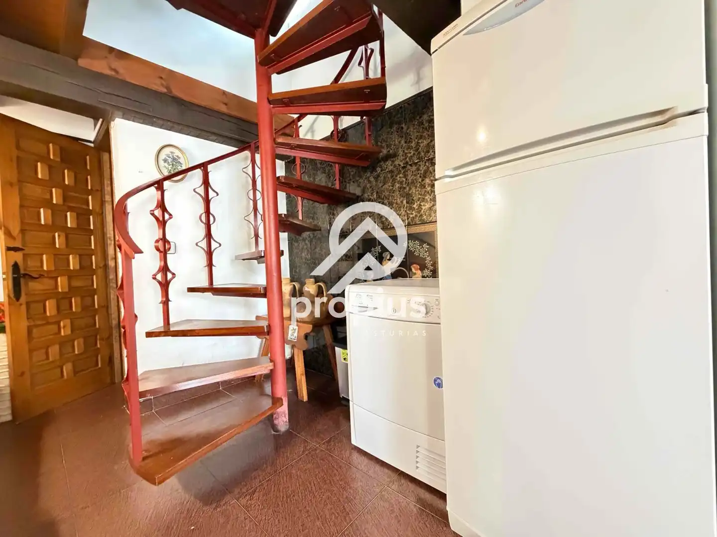 Casa adosada en venta en Llanes con Calefacción, Trastero y Amueblado