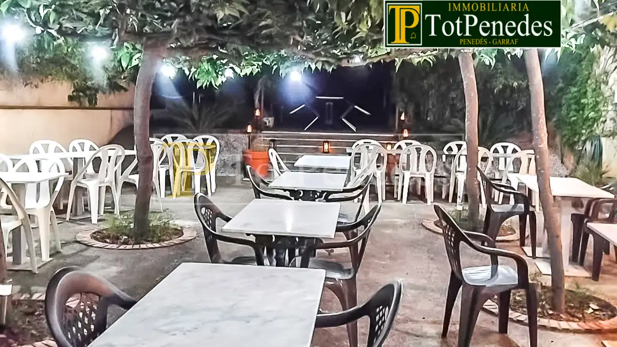 Terraza de Local en traspaso en Sant Martí Sarroca con Aire acondicionado, Calefacción y Terraza
