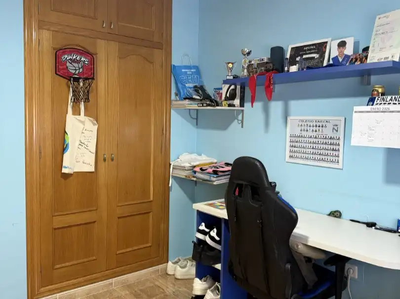 Dormitori de Casa o xalet en venda en Cartagena