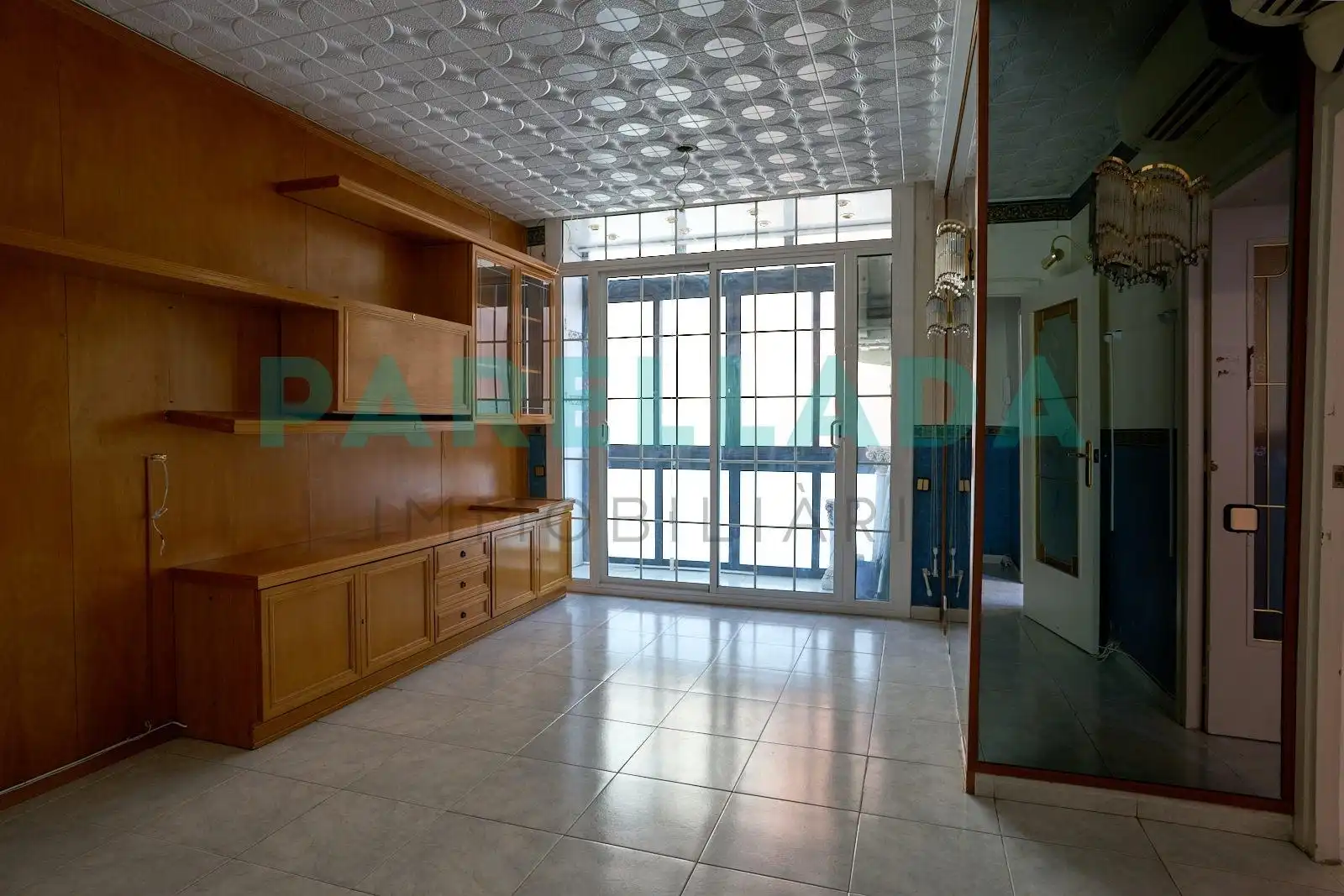 Flat for sale in Badalona  with Air Conditioner and Balcony