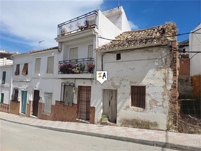 Vista exterior de Casa adosada en venda en Algarinejo amb Traster i Internet