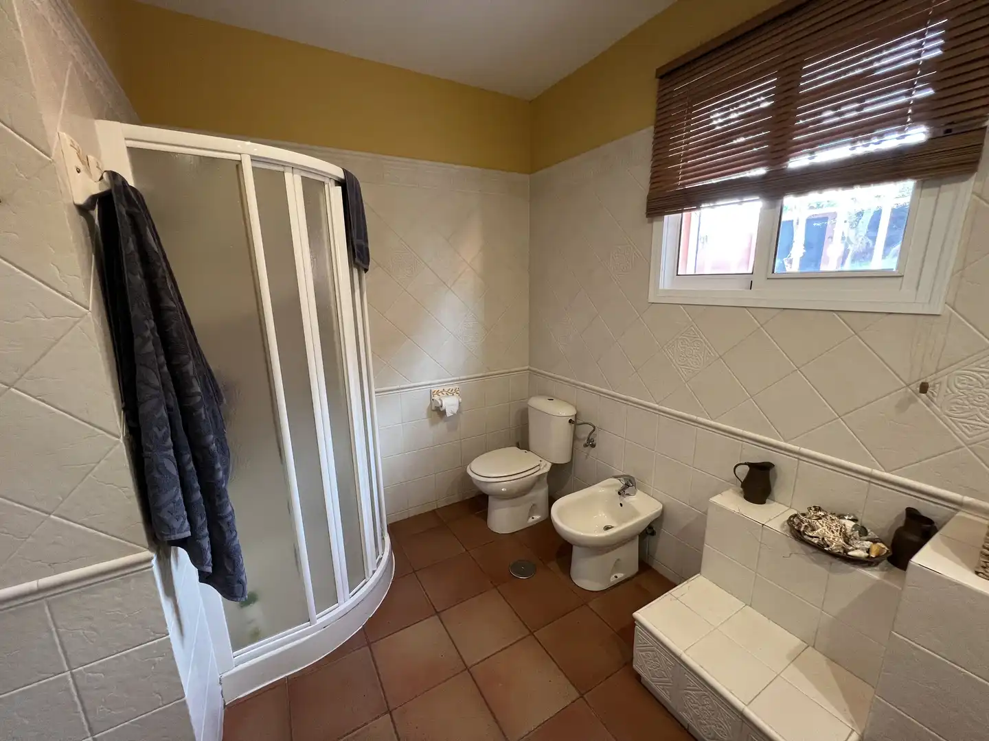 Bany de Casa o xalet en venda en El Puerto de Santa María amb Aire condicionat, Jardí privat i Parquet