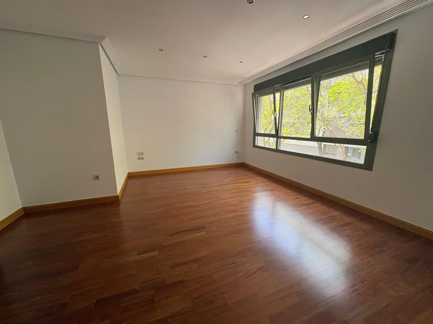 Dormitori de Pis en venda en  Córdoba Capital amb Aire condicionat, Parquet i Piscina comunitària