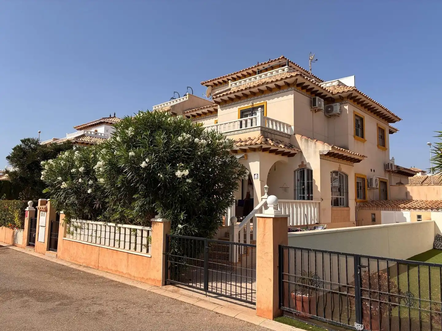 Casa a schiera con piscina in vendita a Orihuela Costa, imagen 2