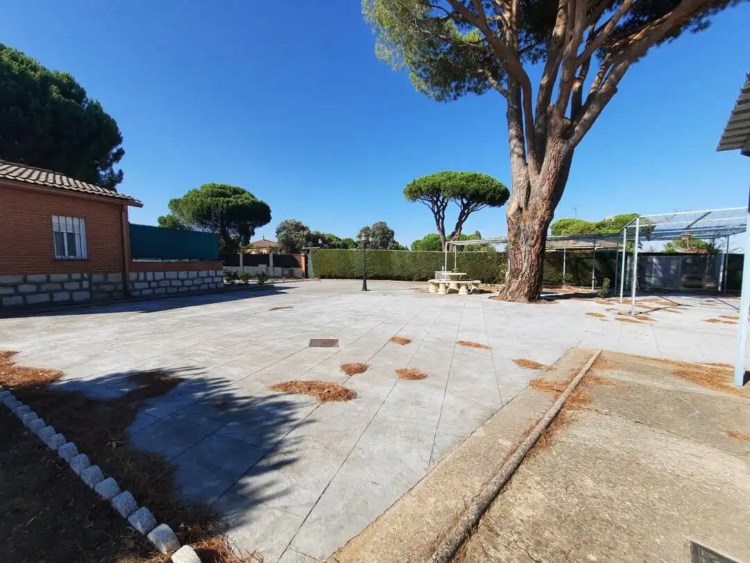 Terrassa de Casa o xalet en venda en Escalona amb Aire condicionat, Calefacció i Jardí privat