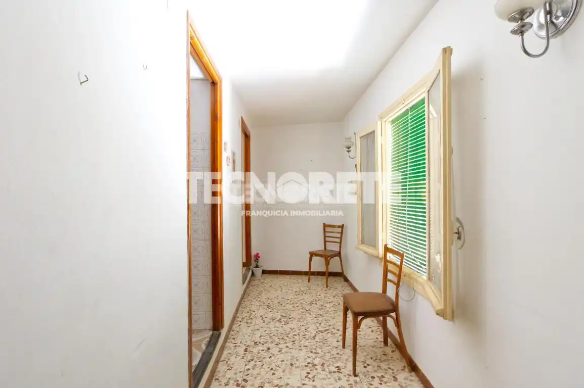 Casa adosada en venta en Consuegra con Jardín privado