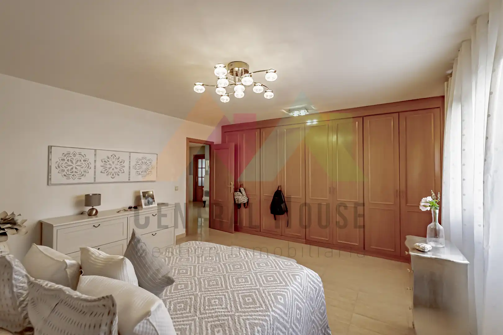 Habitación de Casa adosada en venta en Guadalajara con Aire acondicionado, Calefacción y Jardín privado