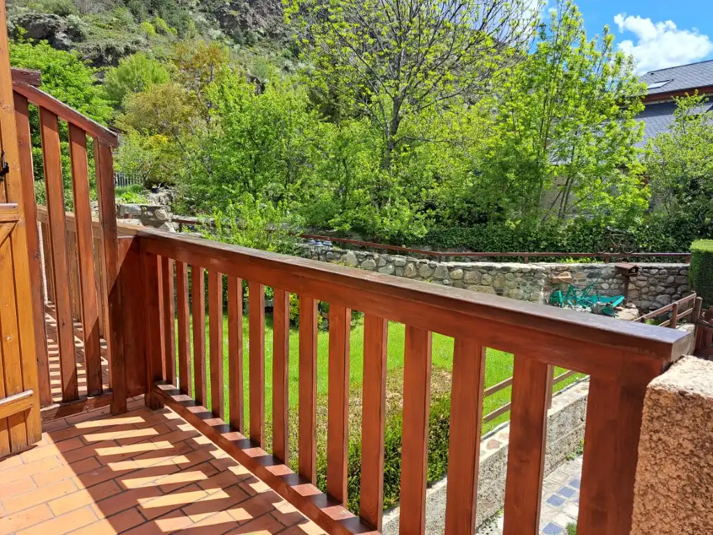 Einfamilien-Reihenhaus zur Miete in N-152, 171, Puigcerdà