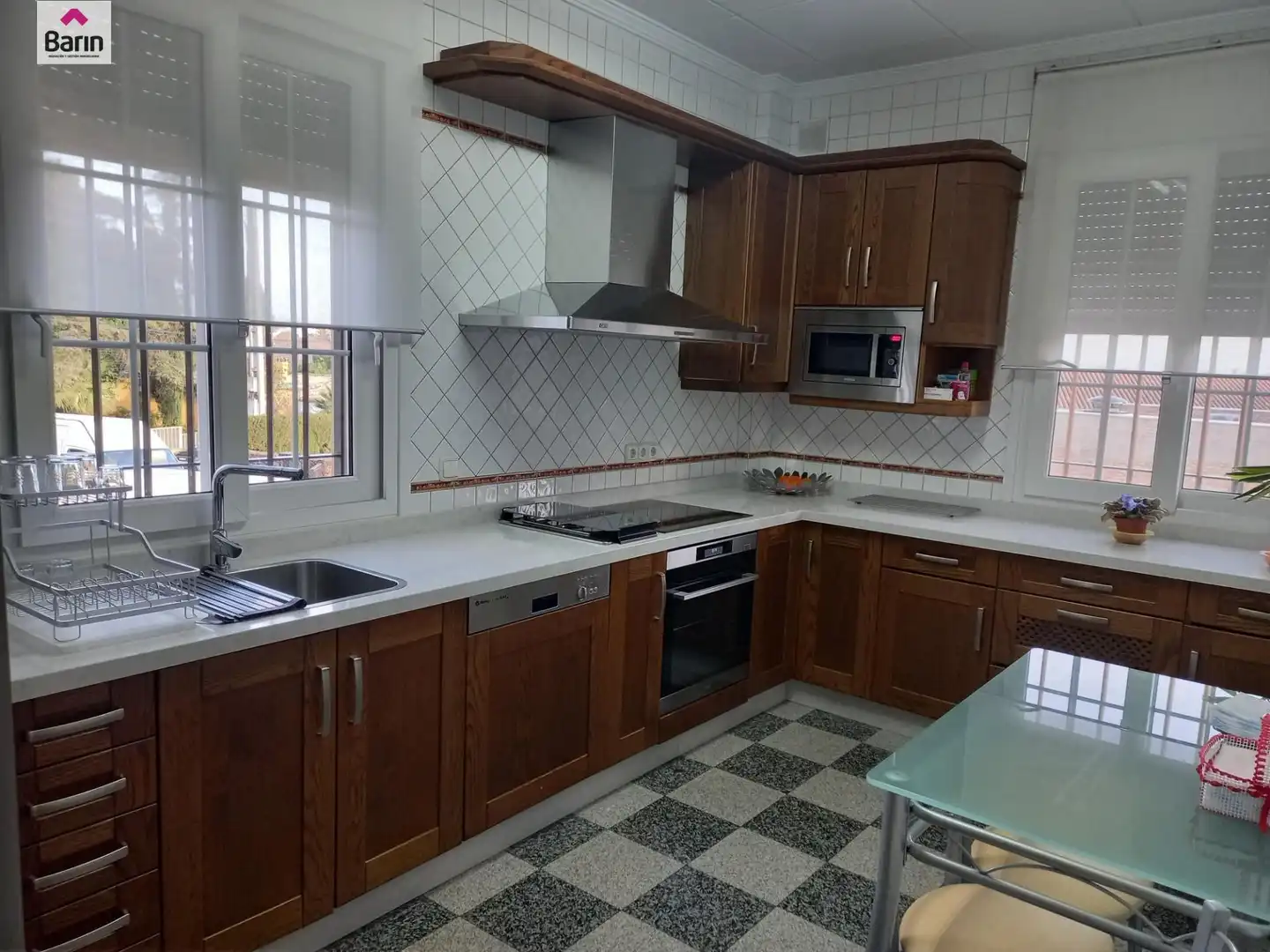 Kitchen of Houses for sale in Córdoba  with Air Conditioner, Private garden and Terrace