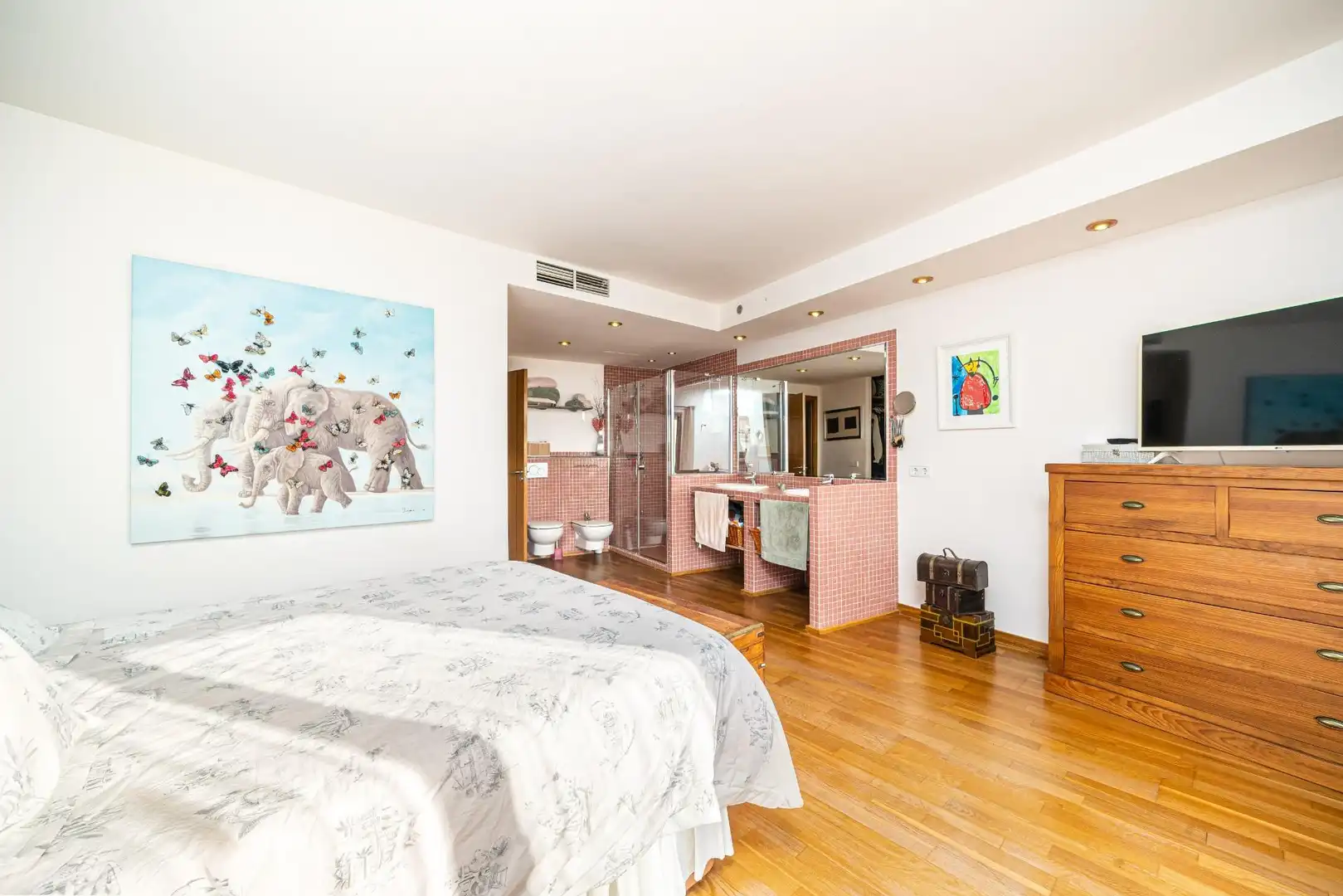Bedroom of Detached homes for sale in Calvià  with Air Conditioner, Heating and Private garden