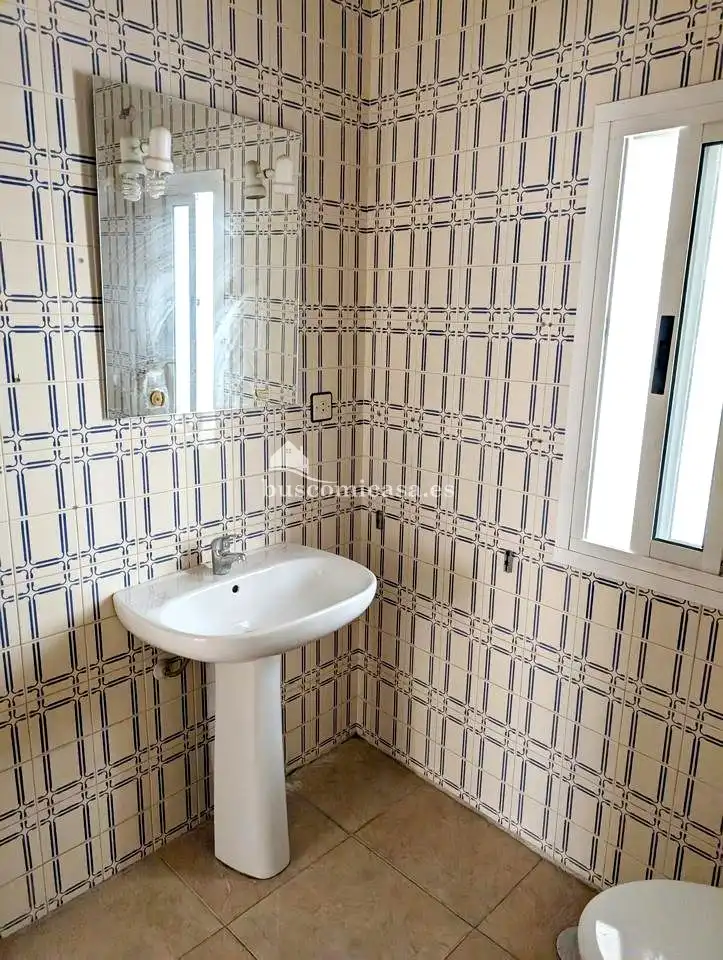 Baño de Piso en venta en Jaén con Balcón